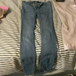 Low rise Hollister blue jeans